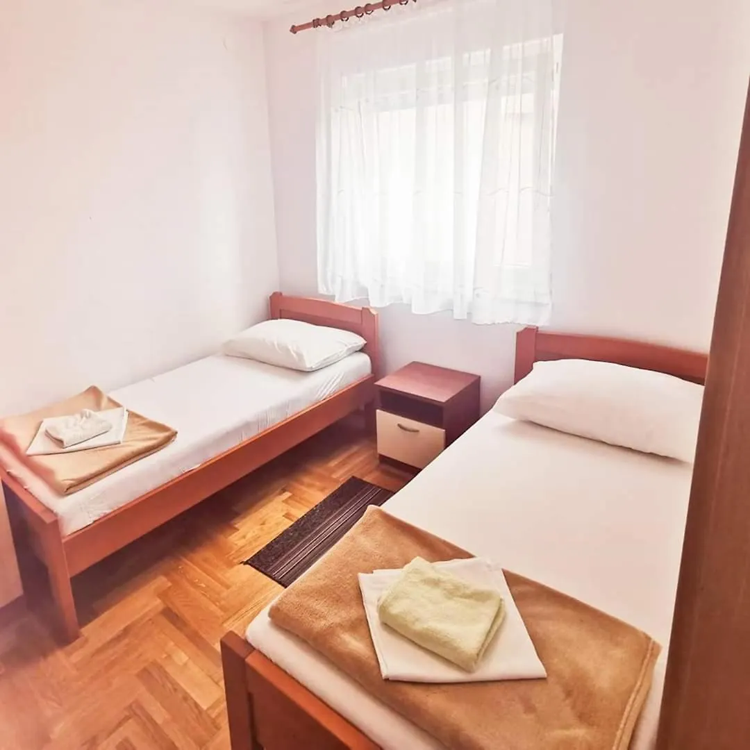Apartments Karlo Zadar